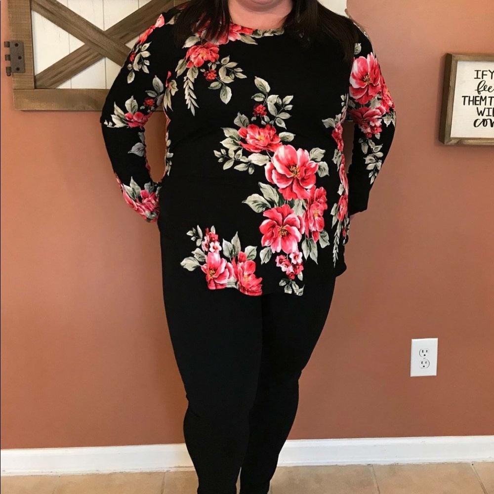 Piphany / Honey and Lace Bel Air top